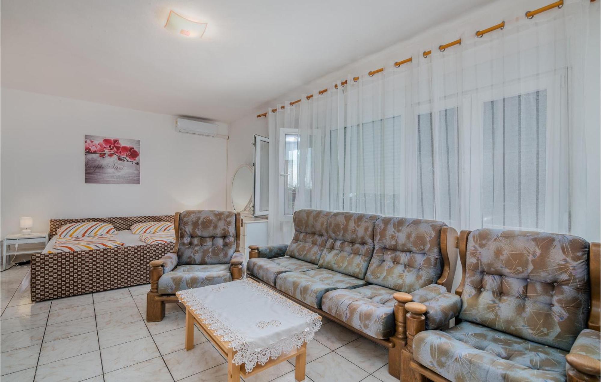Lovely Apartment In Stara Baska 1 With Kitchen Dış mekan fotoğraf